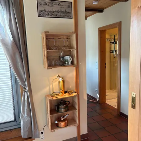 Near Lueneburg With Garden, Fireplace & Private Entrance - Up To 6 Guests Appartamento