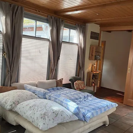 Near Lueneburg With Garden, Fireplace & Private Entrance - Up To 6 Guests *